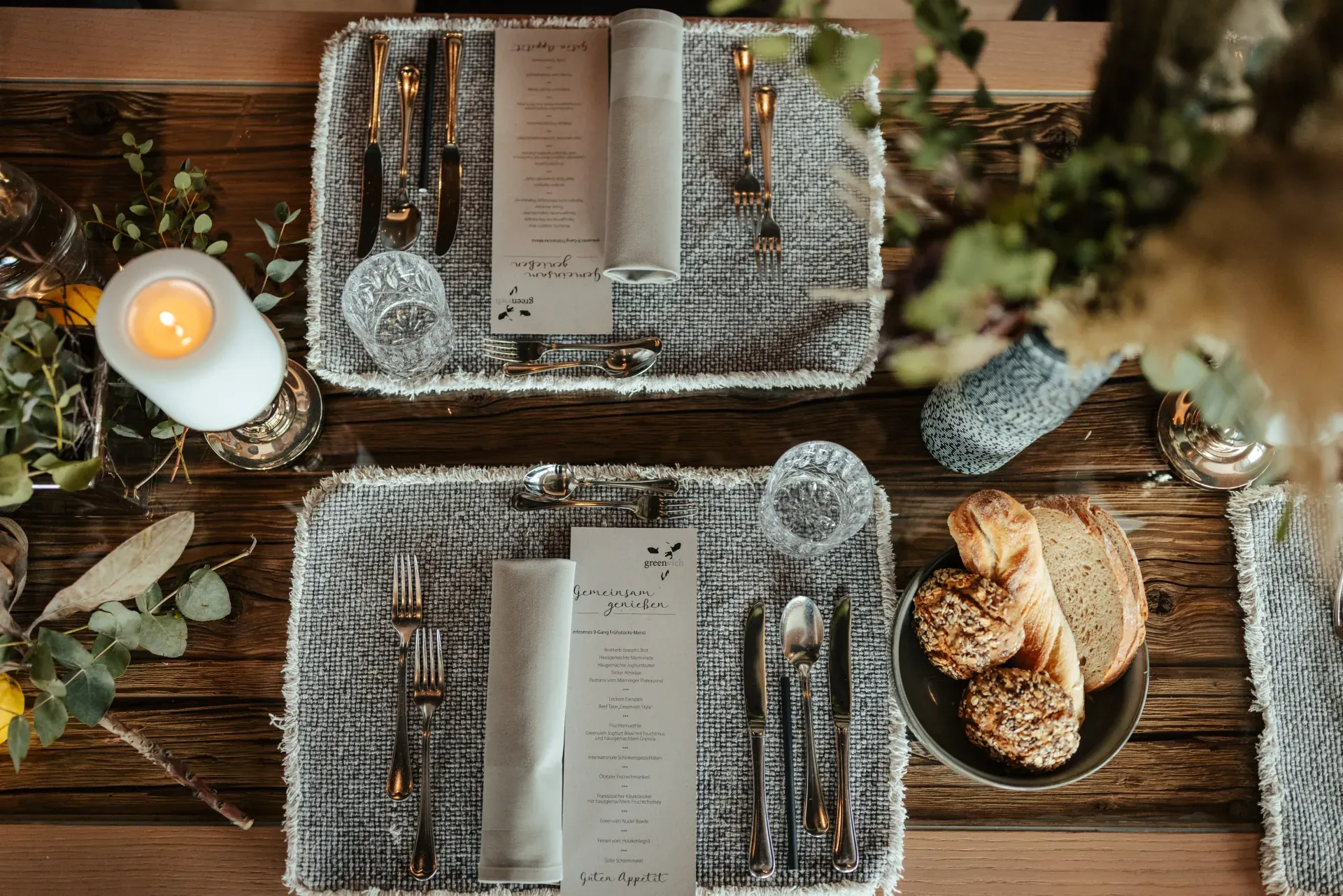 Elegant table setting at the Greenvieh restaurant in Mieming, Tyrol