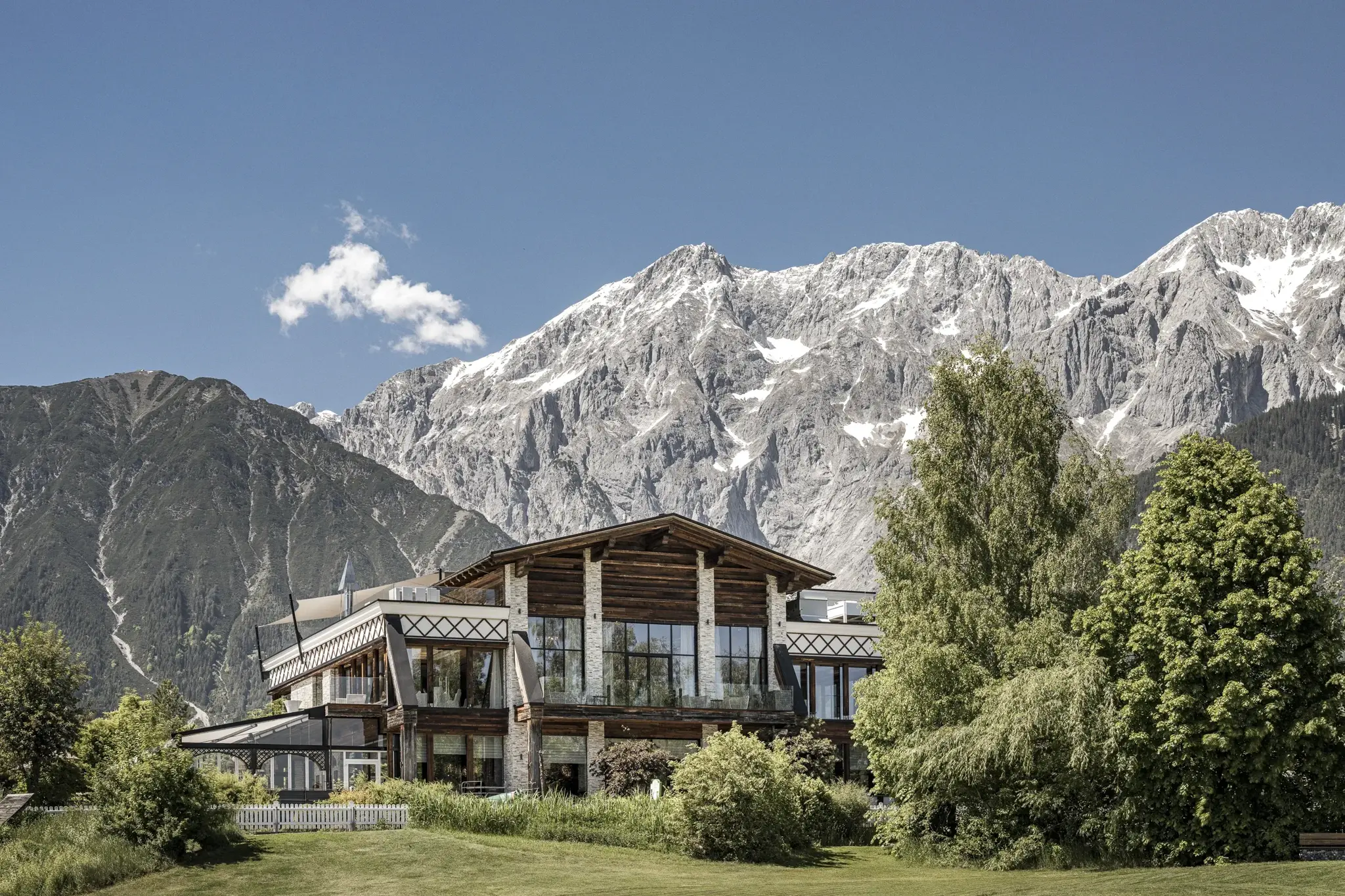Exterior view of the Greenvieh restaurant on the Mieming Plateau in Tyrol